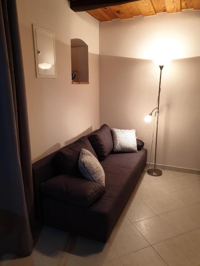 Kis Haz Apartman Zalacsány Exteriör bild